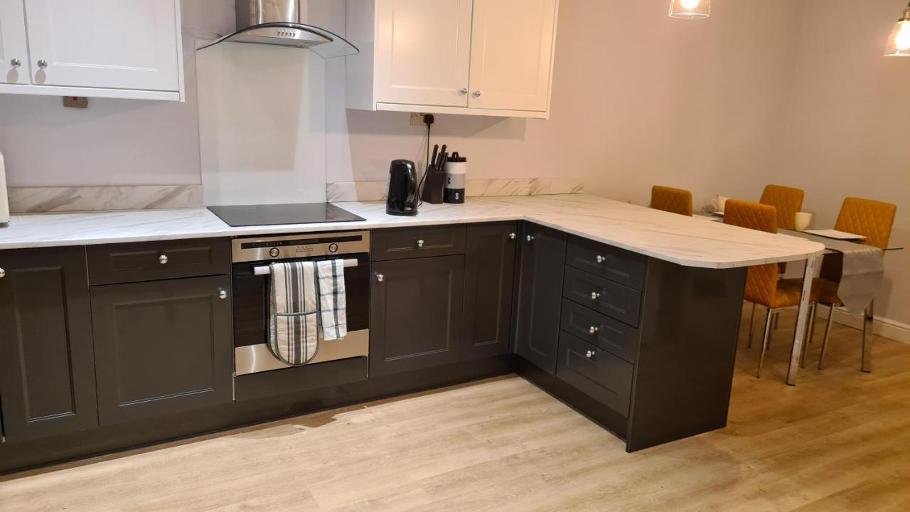 Spacious 3 Bedroom House, 6 Beds In Spondon, Derby With Parking Екстериор снимка